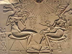 Akhenaton e Nefertiti